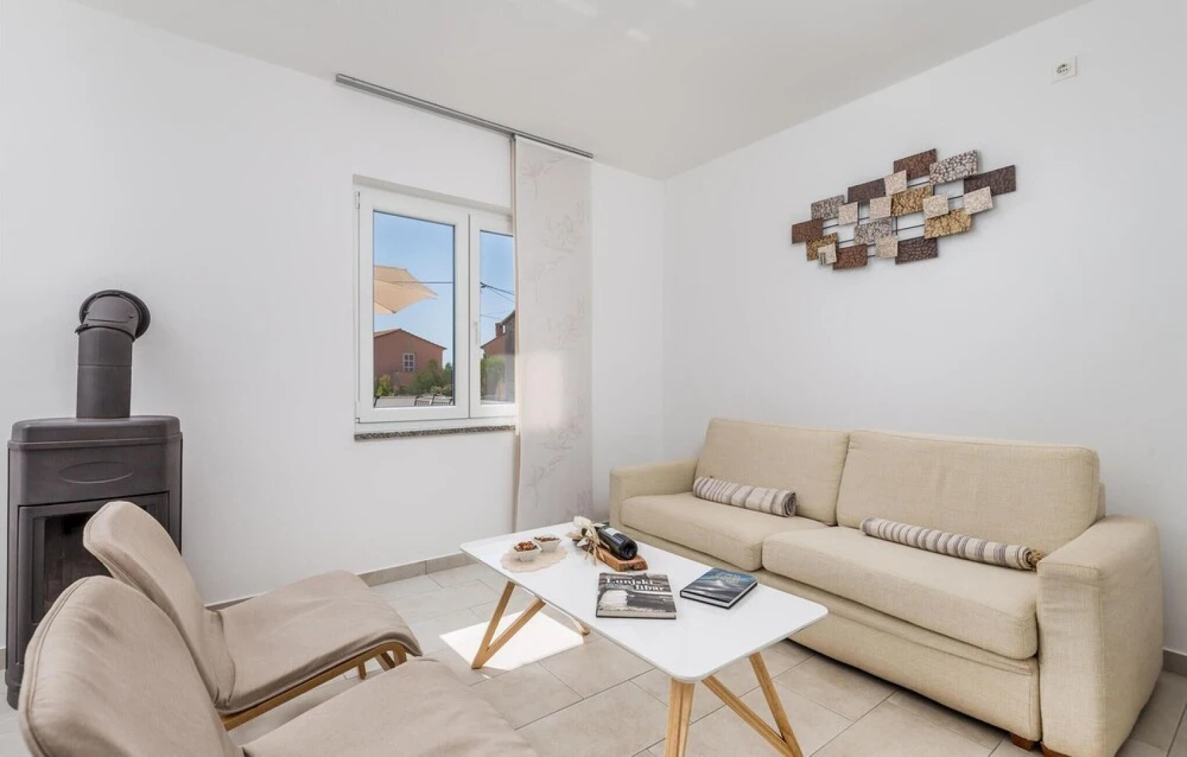 Stunning Home in Lun With Wifi and 3 Bedrooms