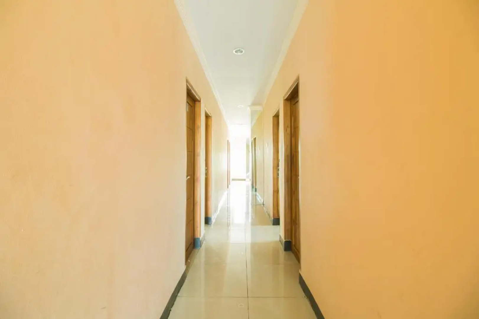 OYO 946 Penginapan Menara Megah Syariah