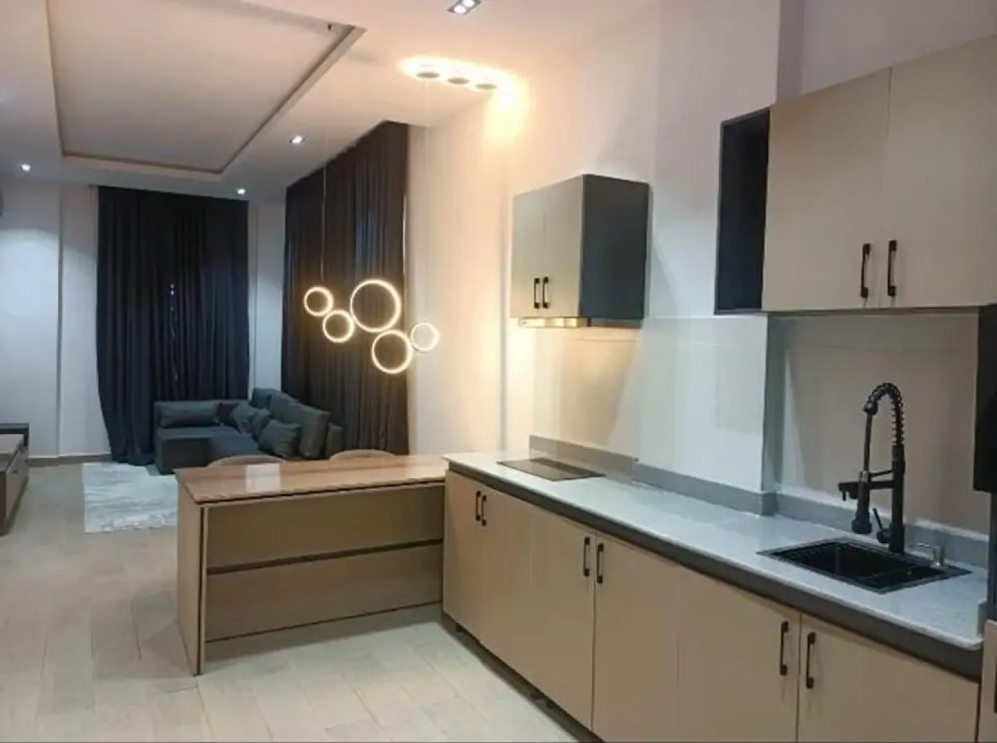 G Pinnacle Signature Hotel