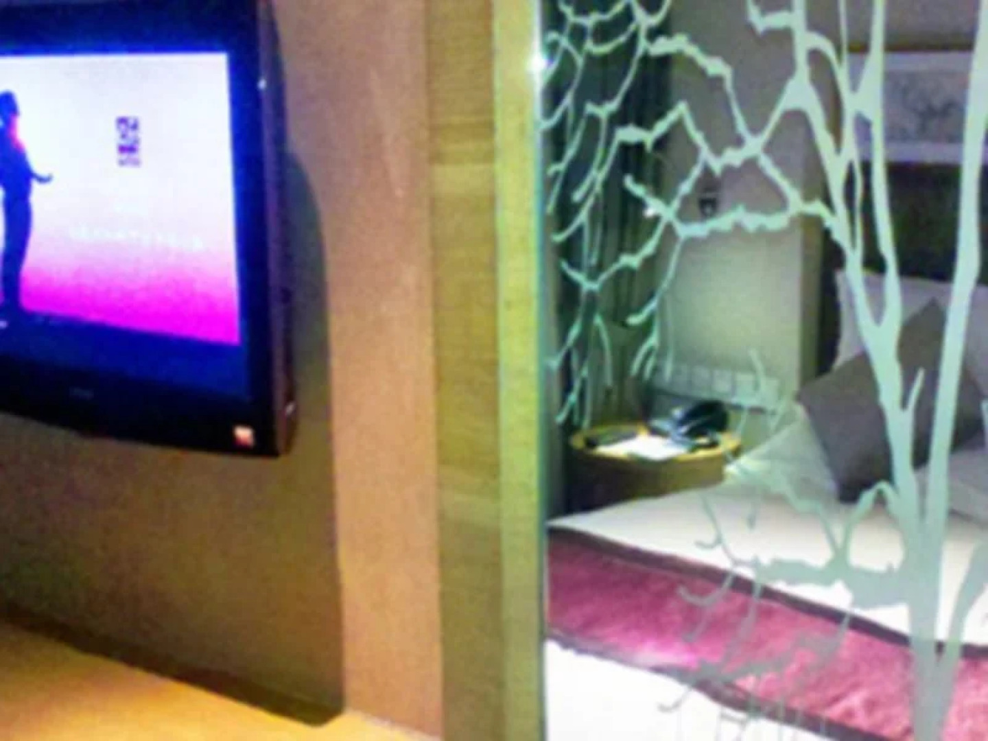 Taiyuan Tongluowan Square Heyi Hotel