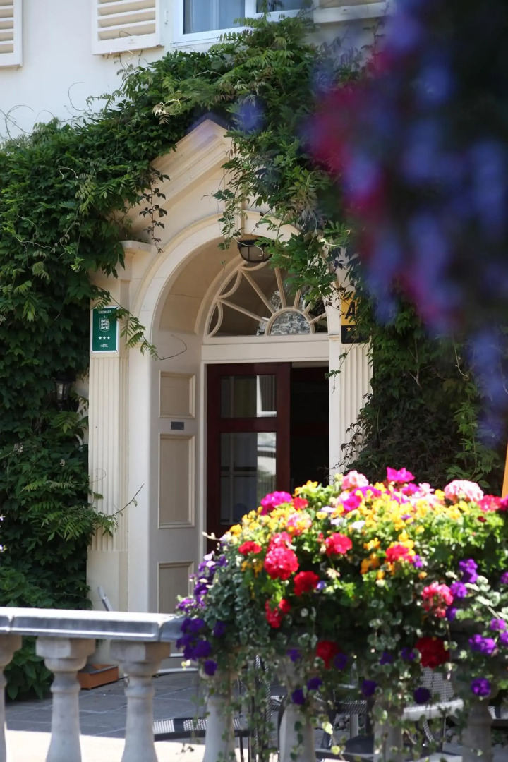 Les Rocquettes Hotel