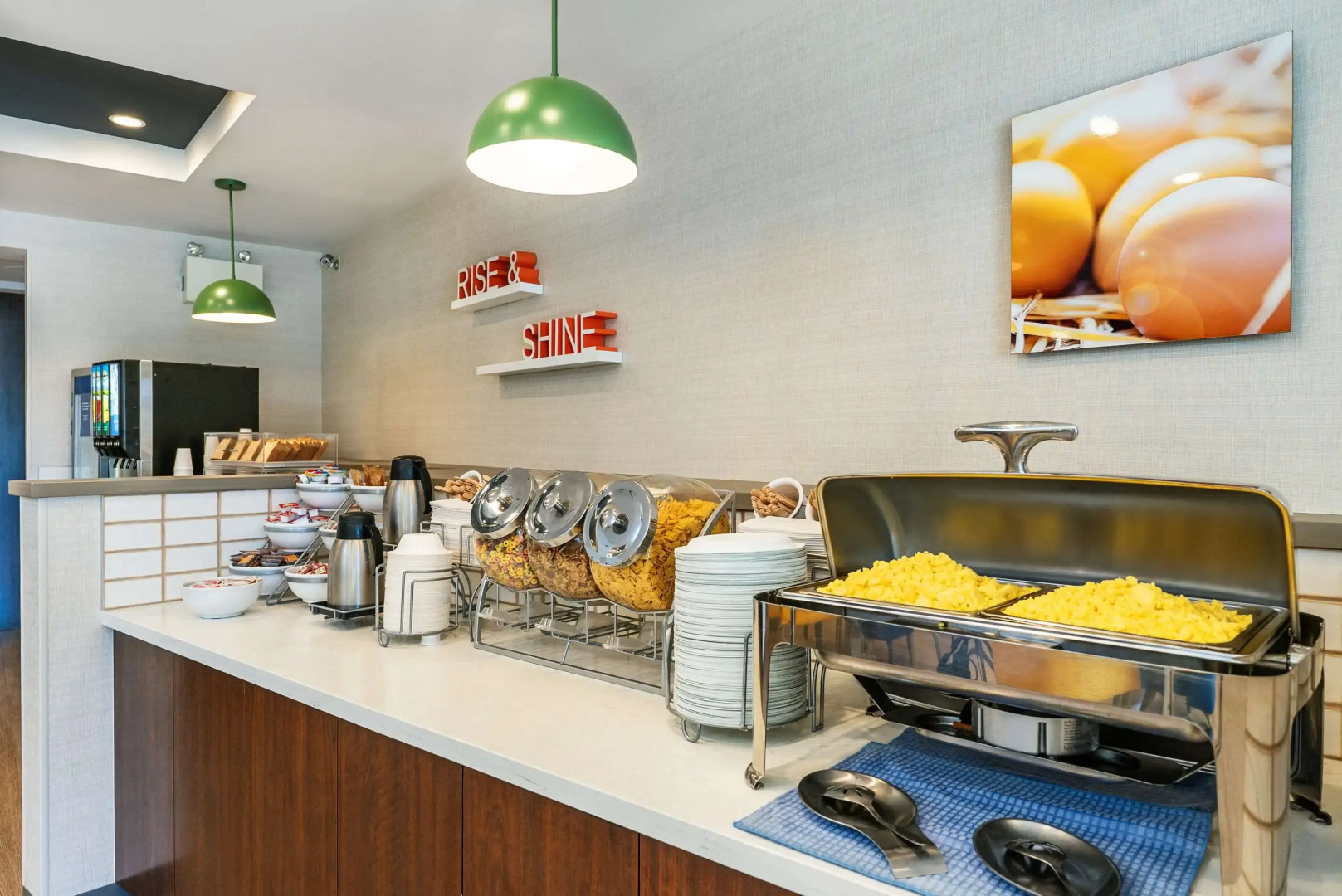 Comfort Suites Kelowna