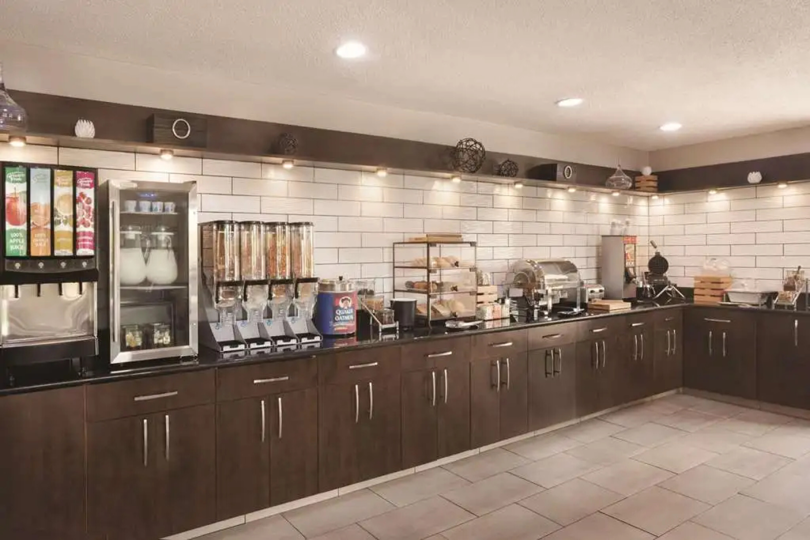 Country Inn & Suites by Radisson, Indianapolis East, IN