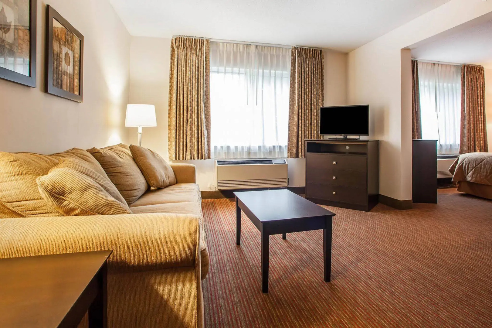 Comfort Inn & Suites