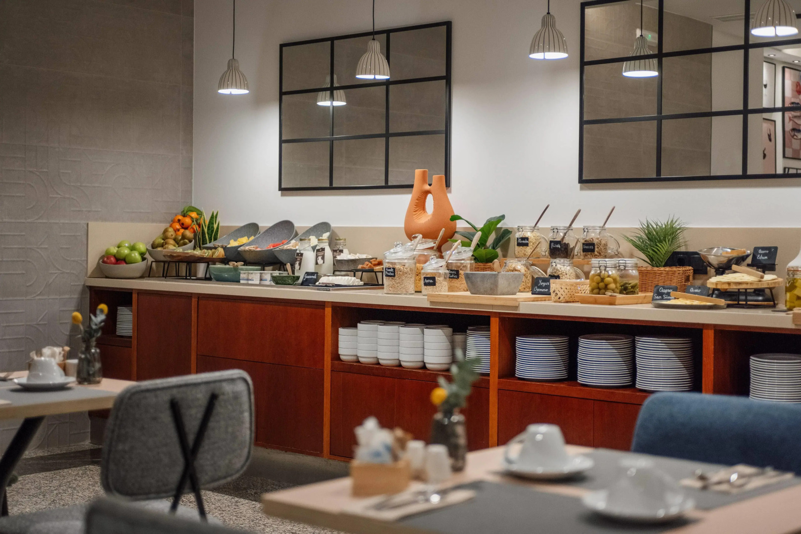 Hotel Santiago Plaza Affiliated by Meliá