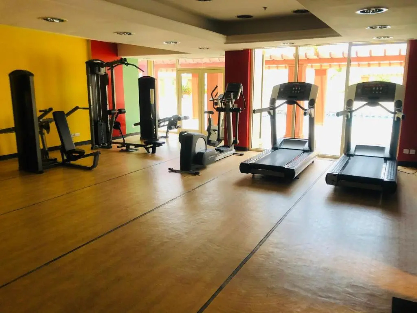 2 bedrooms apartment in Marina 1 towers king Abdullah economy city شقه غرفتين في المارينا ١