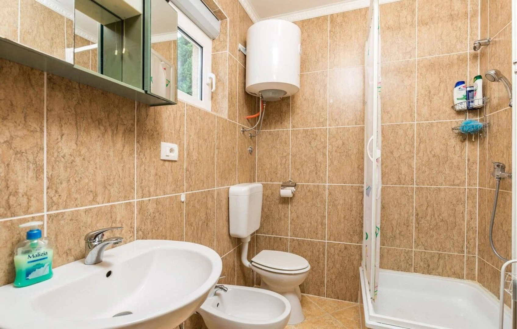 Beautiful Apartment in Baric Draga With 1 Bedrooms and Wifi