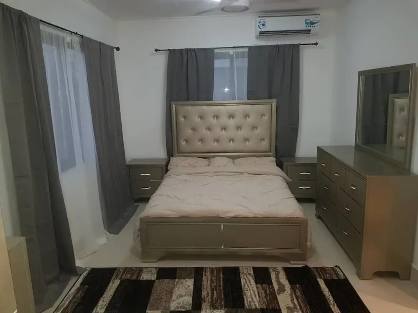 Relax waterfront serviced apartment