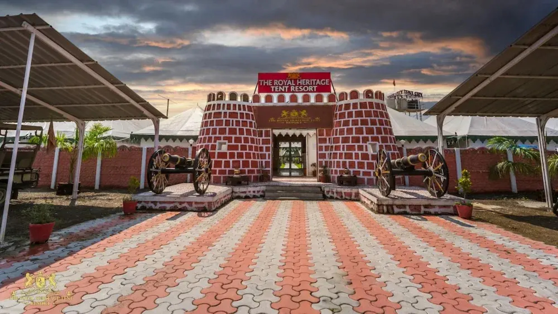 The Royal Heritage Tent Resort - Statue Of Unity