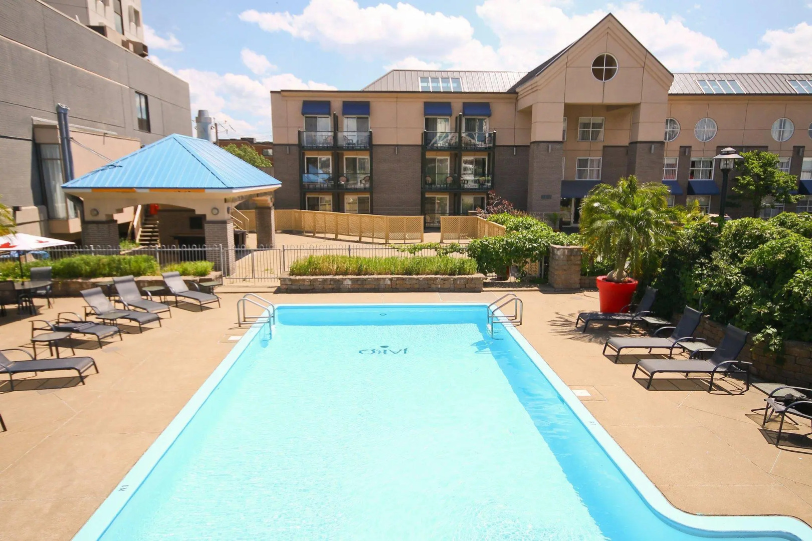 Отель Hôtel Lindbergh par JARO