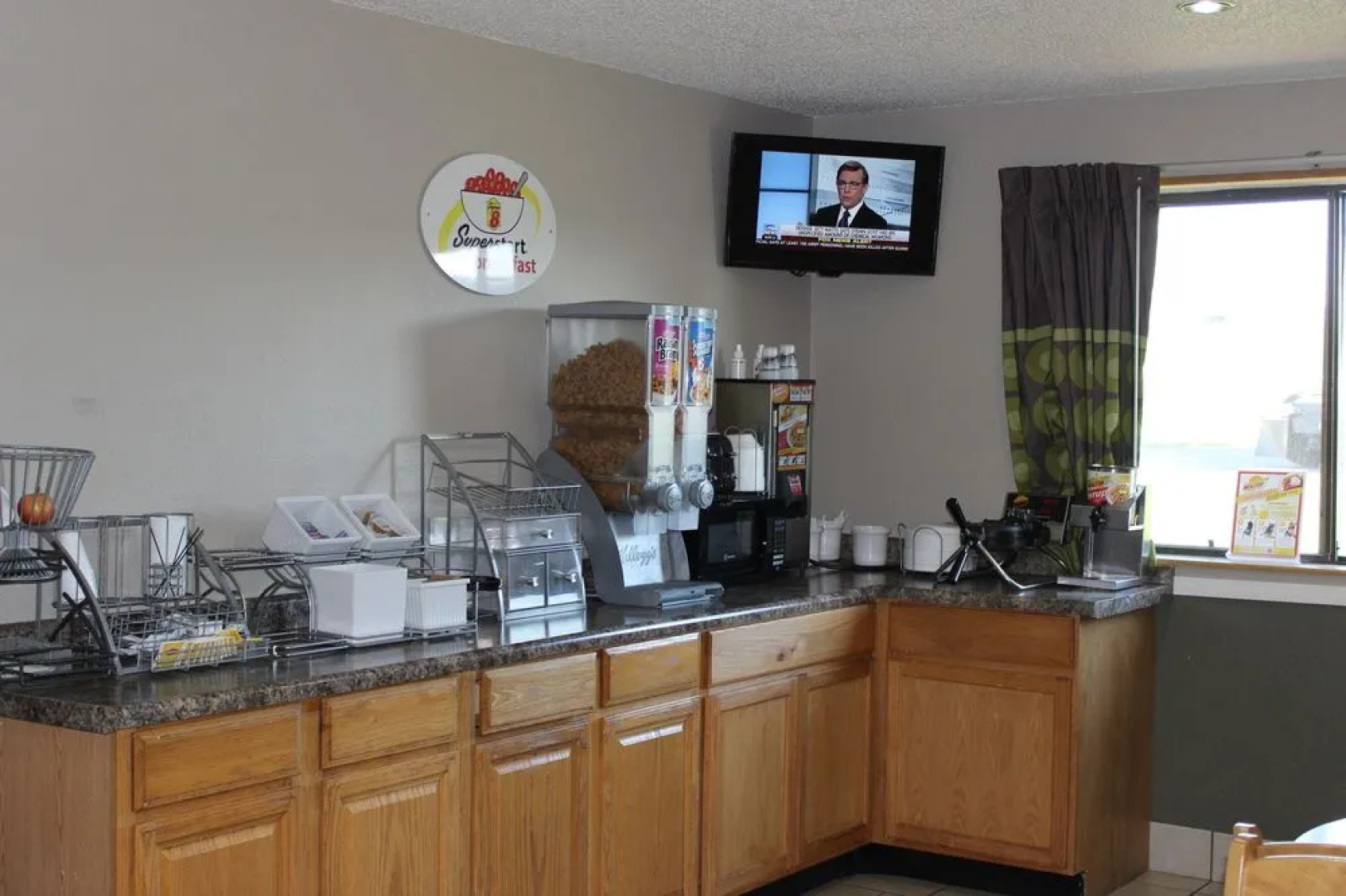 Super 8 by Wyndham Grand Rapids/Wyoming