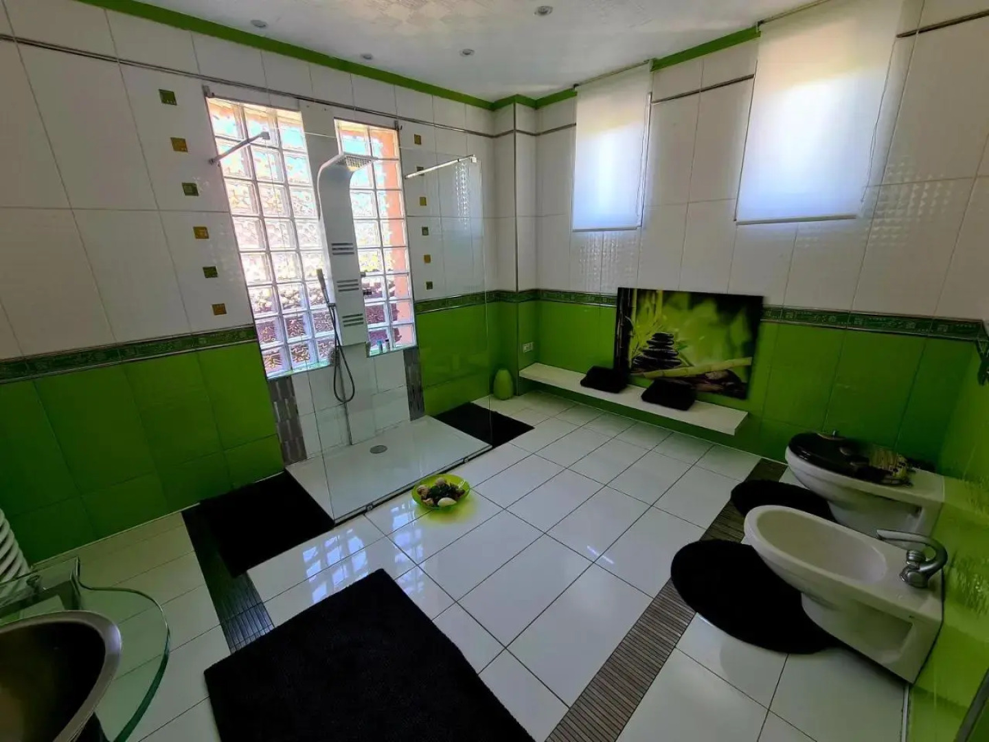 Budapest Airport Luxury 42