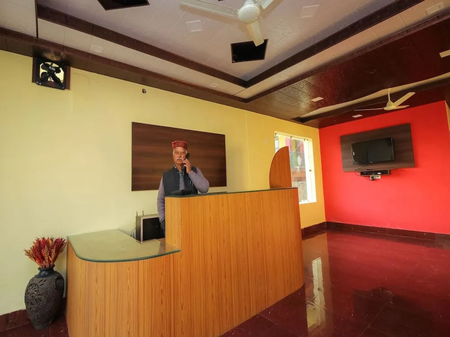 OYO 26672 Funky Town