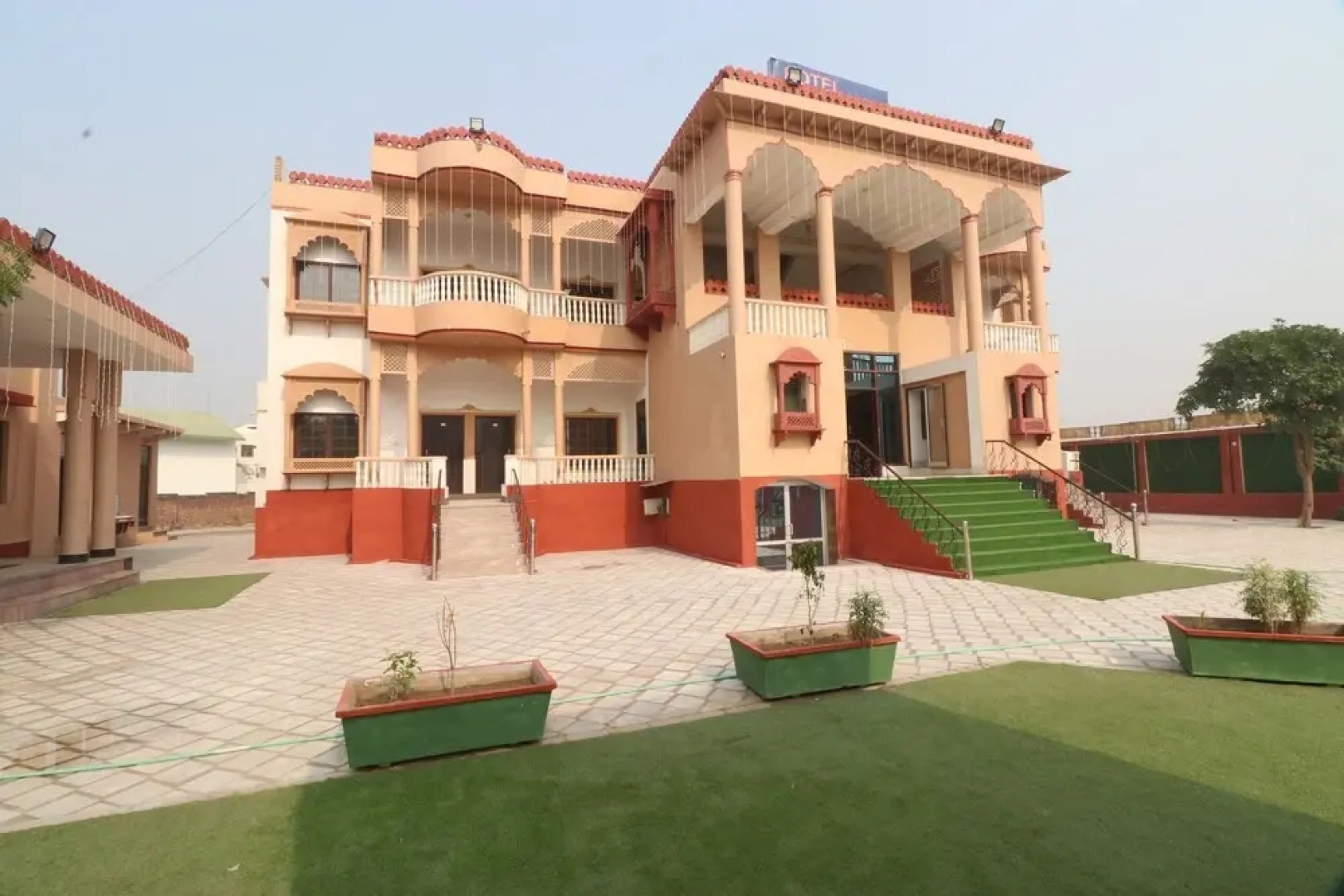 OYO 22446 Sonar Haveli