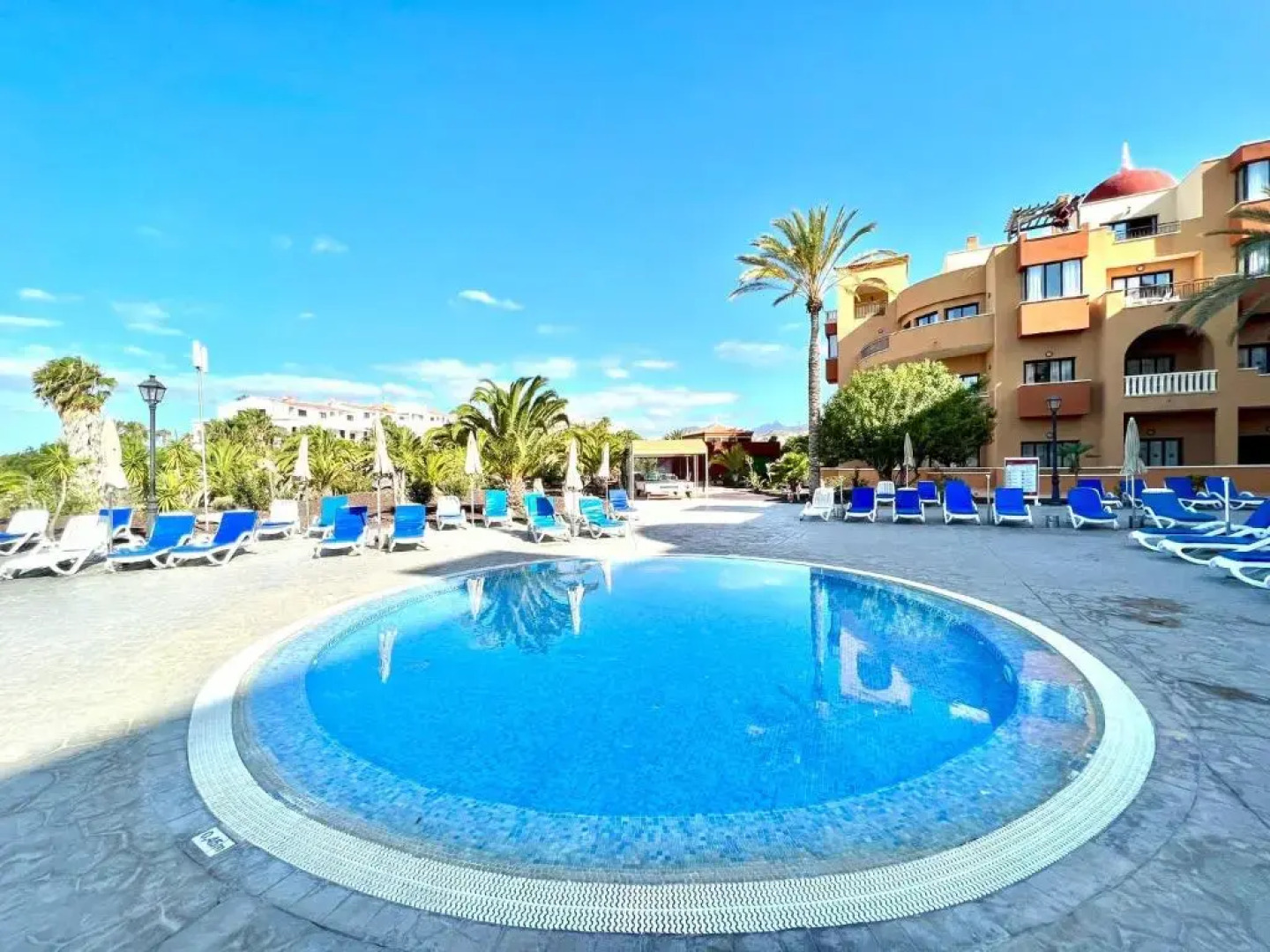 T1Standard Apartment with Wifi, AC and pool, well connected in the South of Tenerife