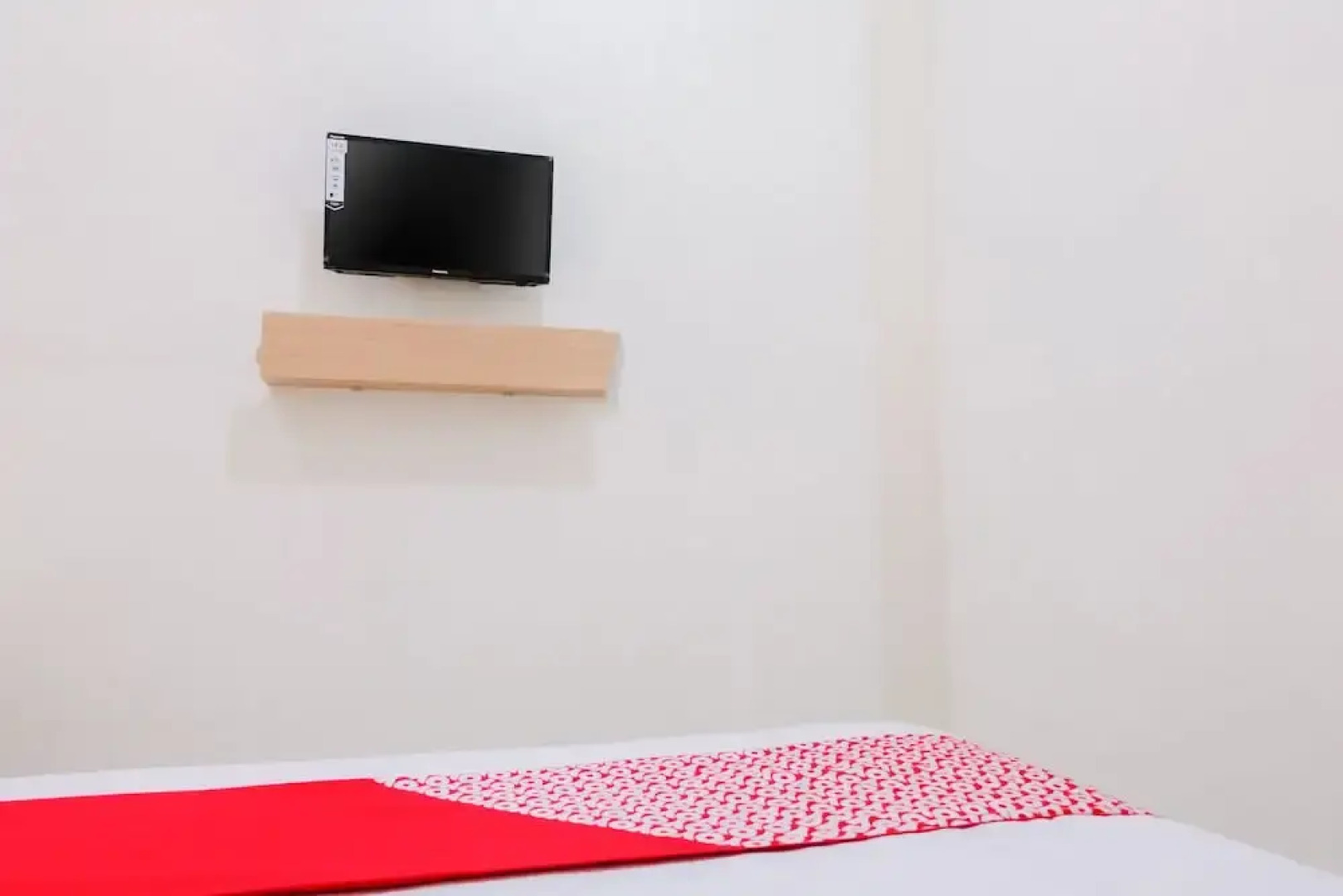 Oyo 1247 Antosa Family Residence