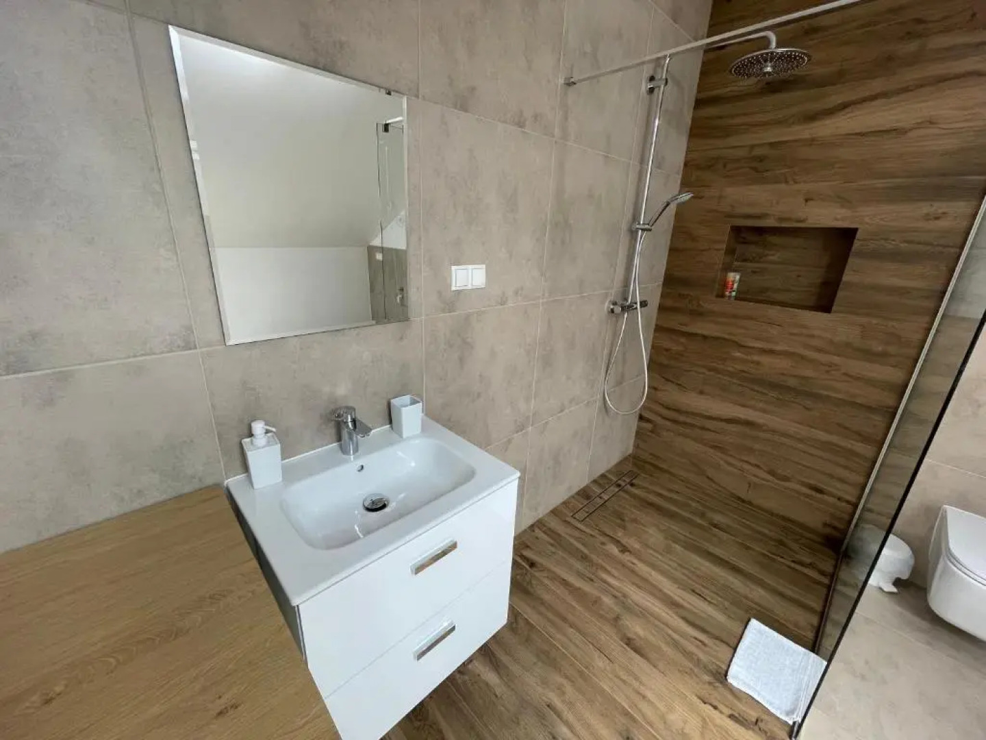 Apartament Rynek 13 z parkingiem - Centrum Bochni