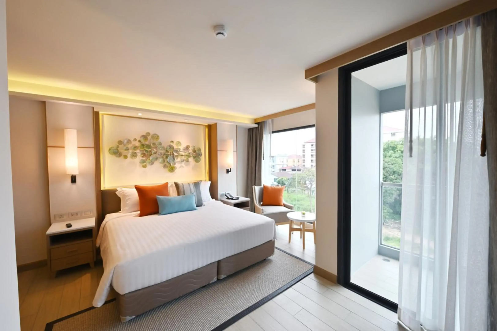 Phi Phi Harbour View Hotel