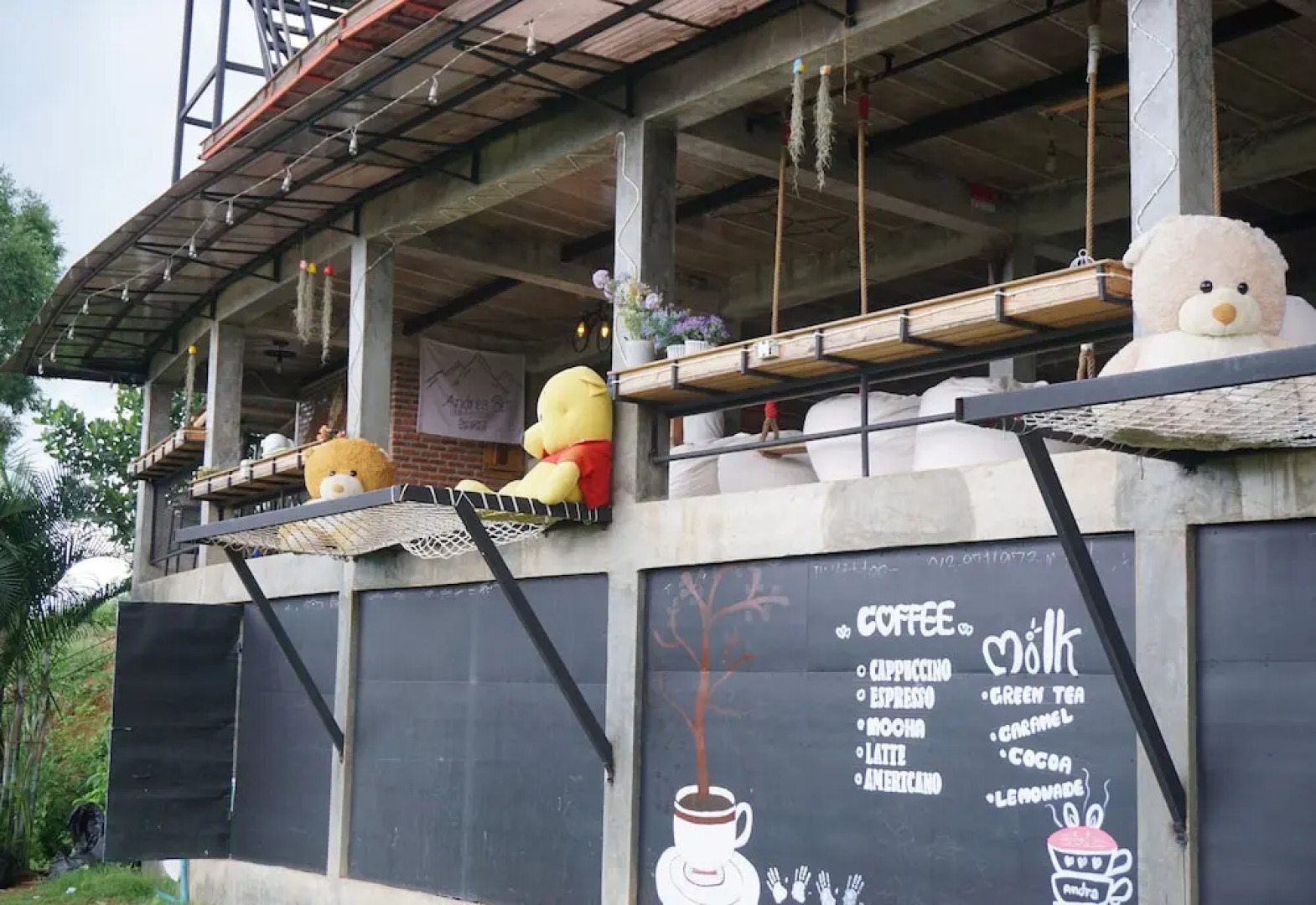 Phuka Mountain View Resort & Andresbar