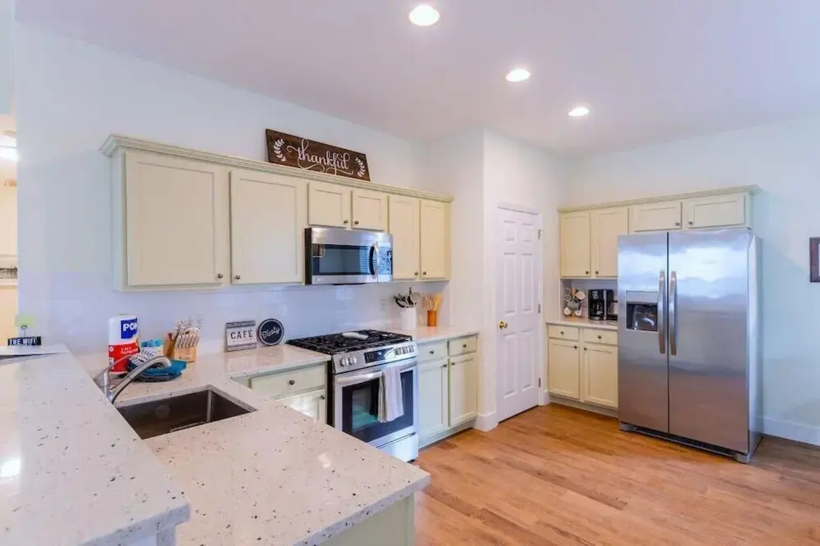 Calypso Cottage in Old Town Bluffton. in the Heart of Historic Old Town