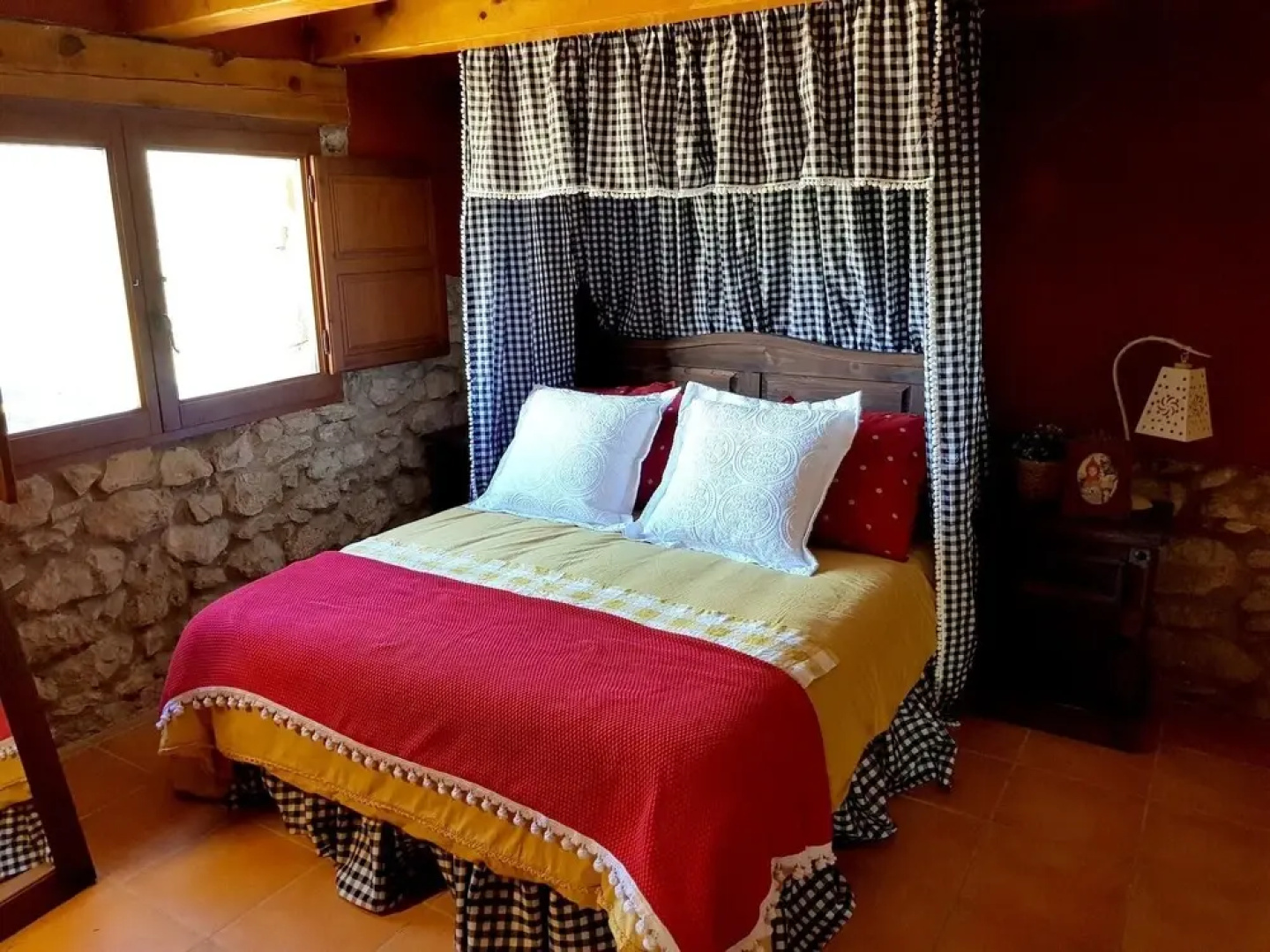House With 2 Bedrooms in Corachar, With Wonderful Mountain View, Balcony and Wifi Near the Beach