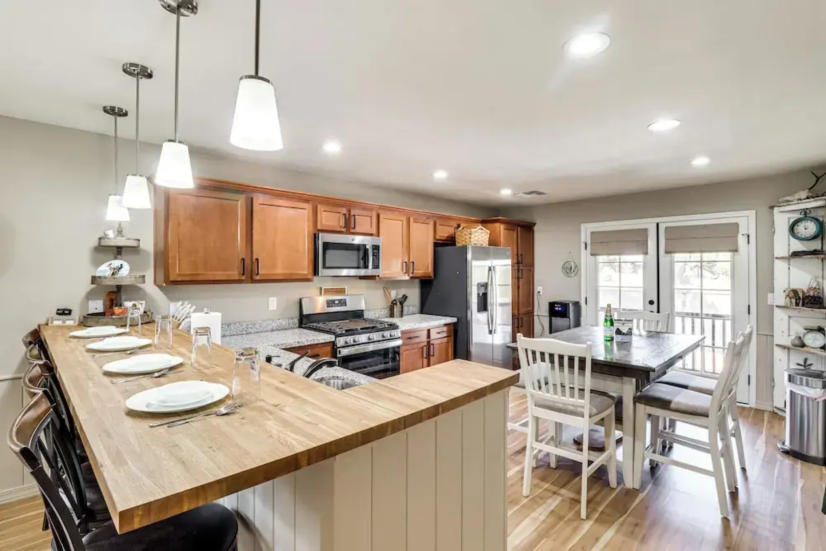 4 Mi to Fool Hollow Lake: Show Low Home w/ Hot Tub