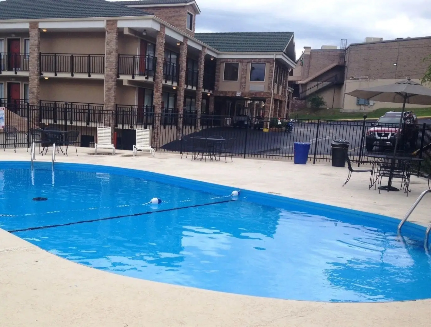 Suburban Studios Branson On The Strip