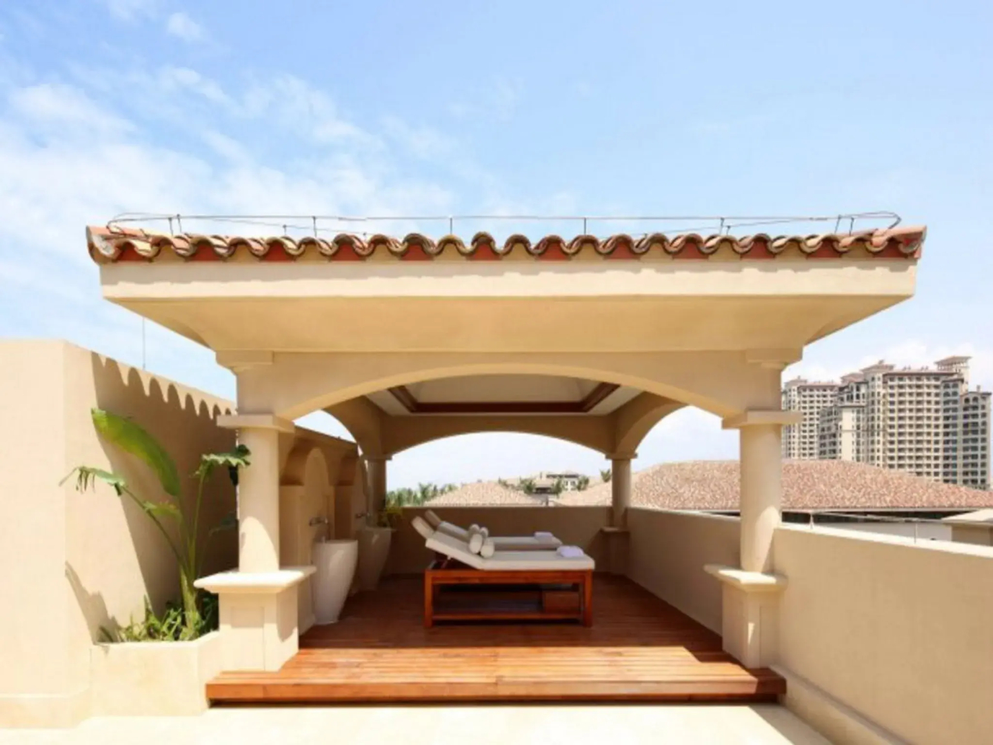 Wyndham Grand Plaza Royale Hainan Longmu Bay