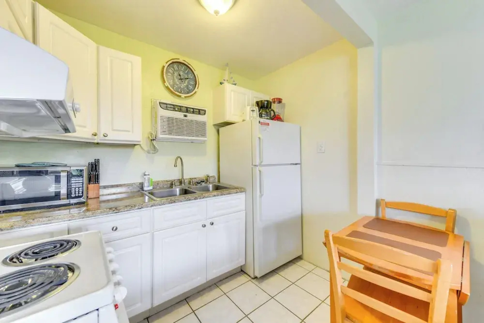 Beachfront Condo: Redington Shores Retreat!