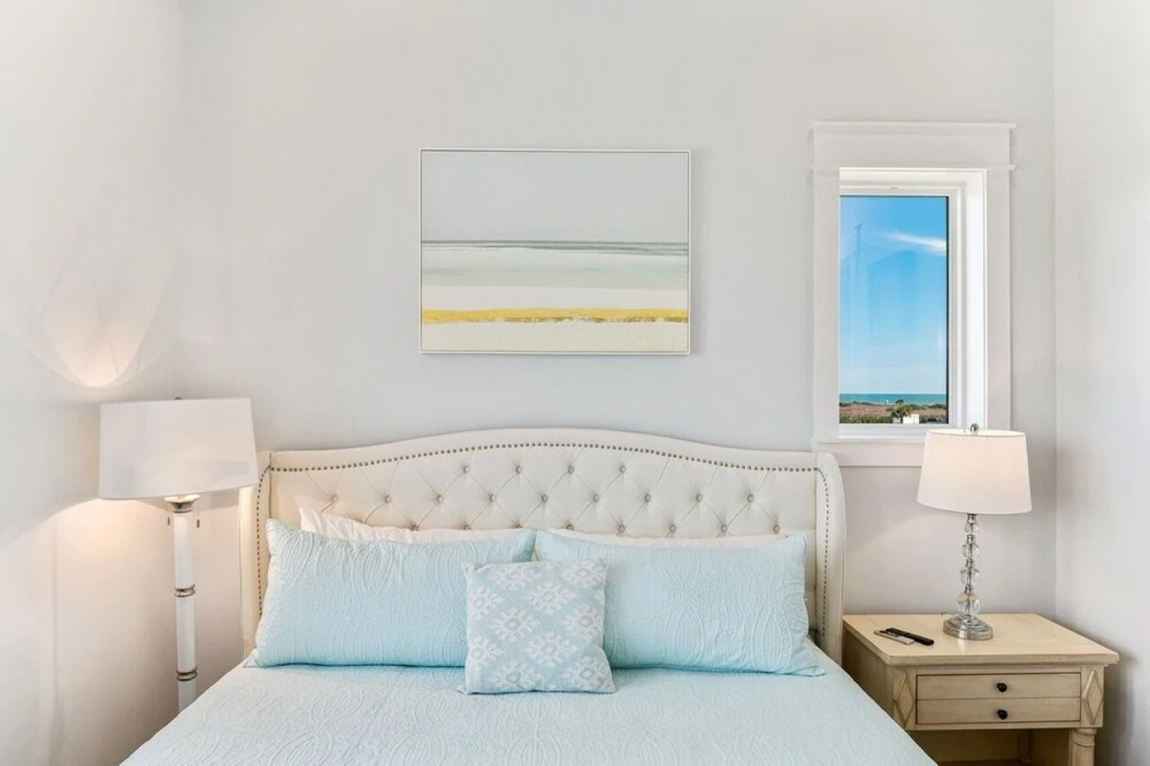 Paradise By The Sea 4 Bedroom Home by RedAwning