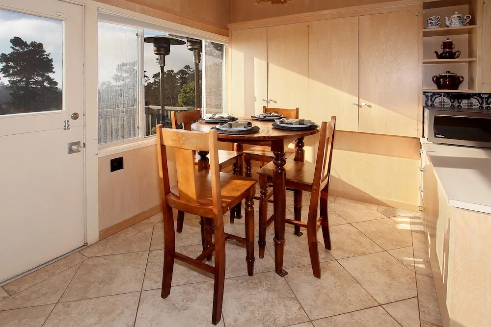 Palatial All-suite Pebble Beach Ocean-view 4 Bedroom Home