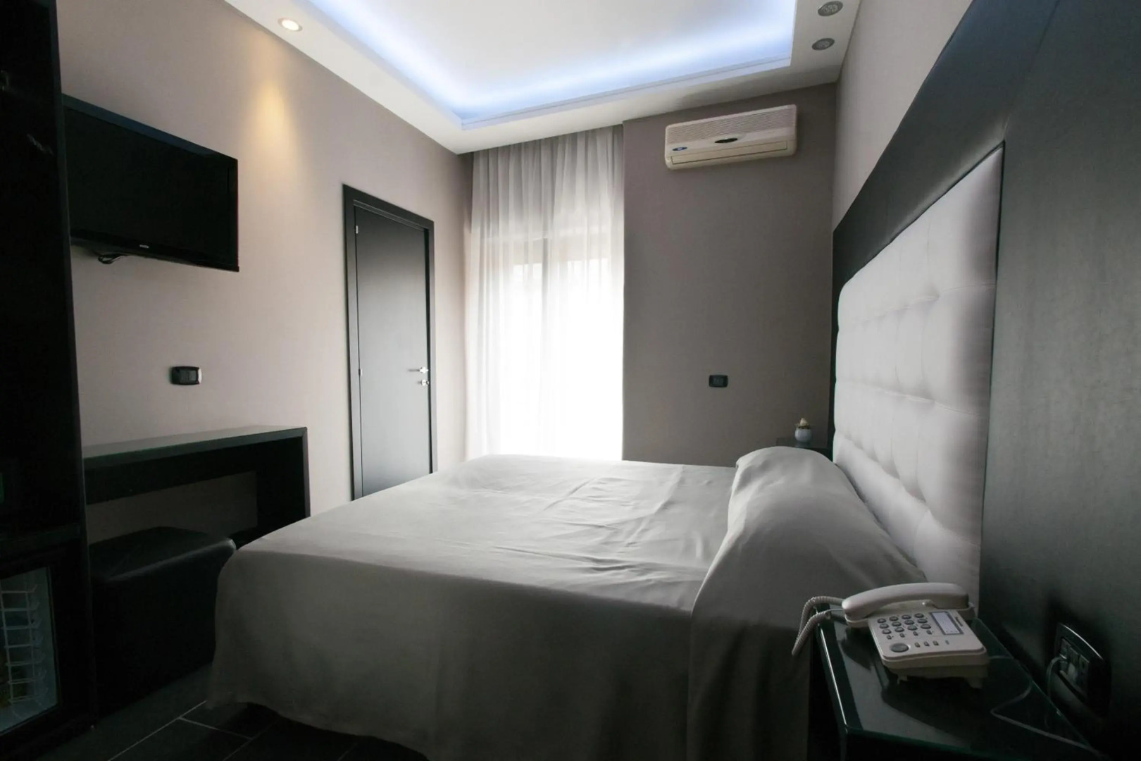 Fly Boutique Hotel