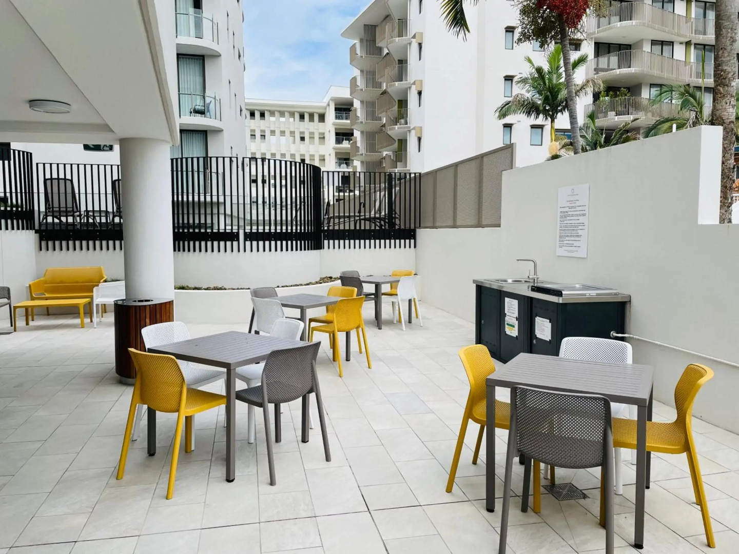 SALTWATER CALM@ The Cosmopolitan Unit 10508