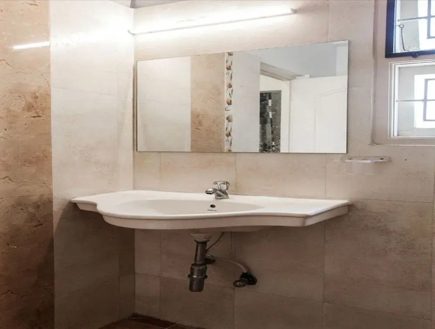 Hotel Twilight Bay By OYO Rooms