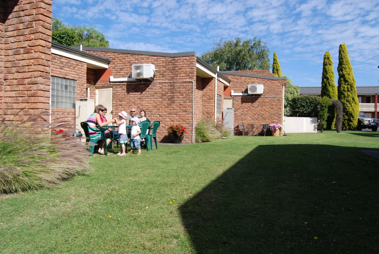 Arkana Motor Inn & Terrace Apartments