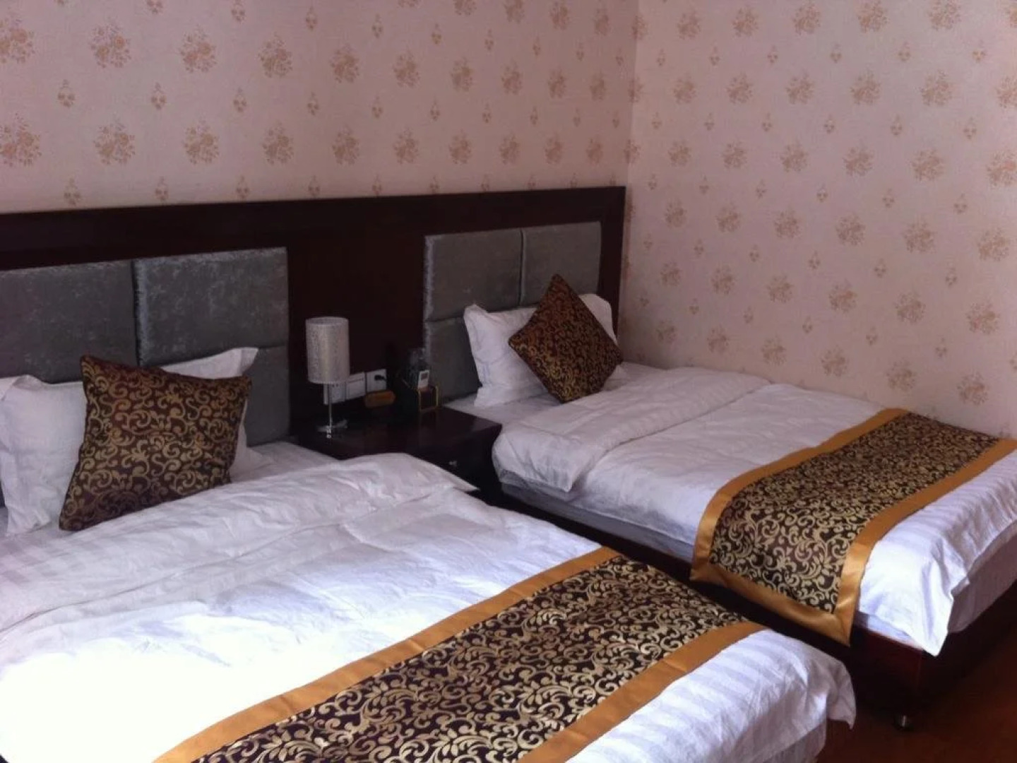 Chenxin Business Inn