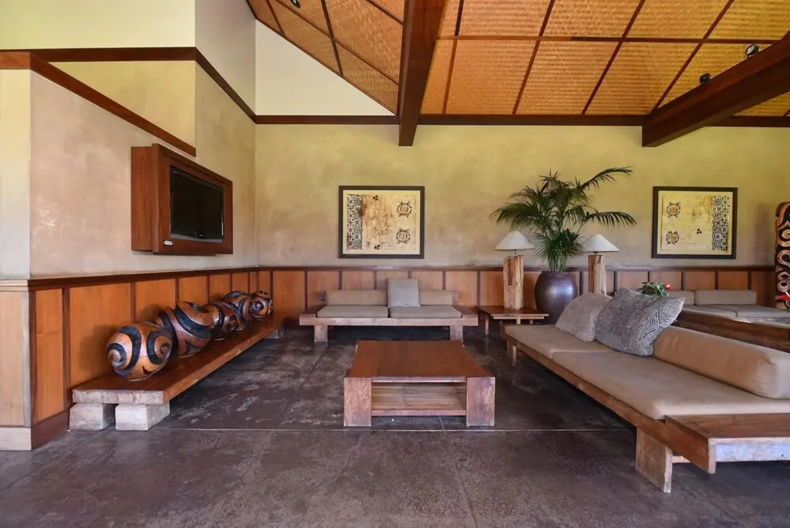 Aina Nalu K203 in Lahaina, Lahaina