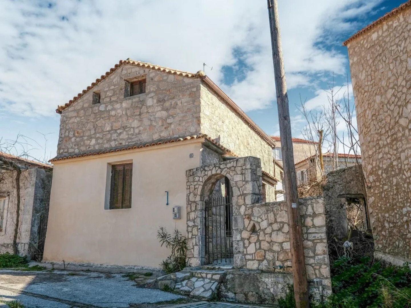 Elegant Holiday Home in Volimes With Near the Sea