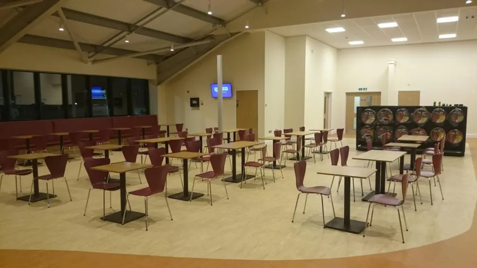 Roadking Rooms Holyhead