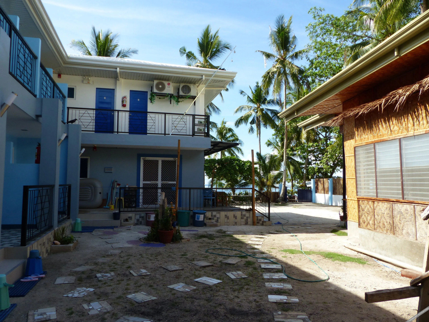 D&B Bluestar Beach Resort