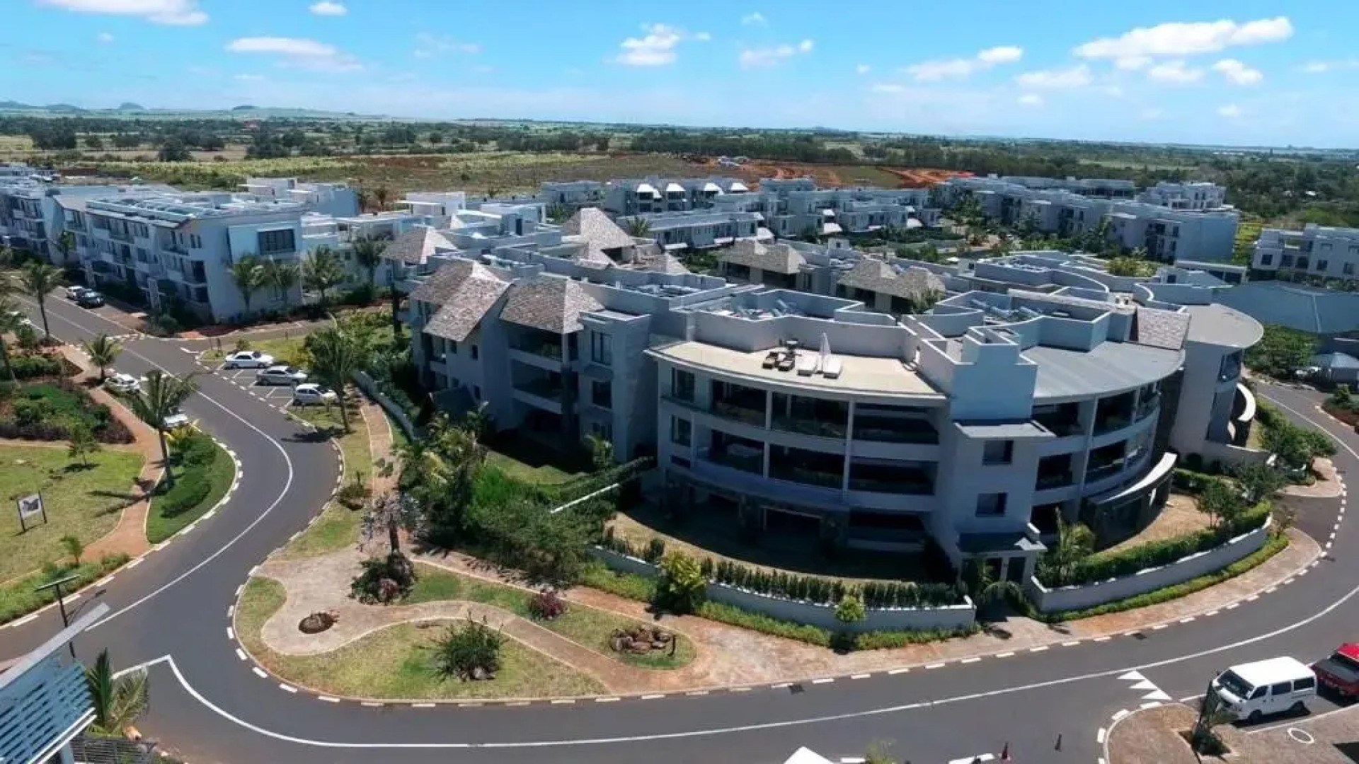 Luxury Apartment - Azuri Village - Roches Noires