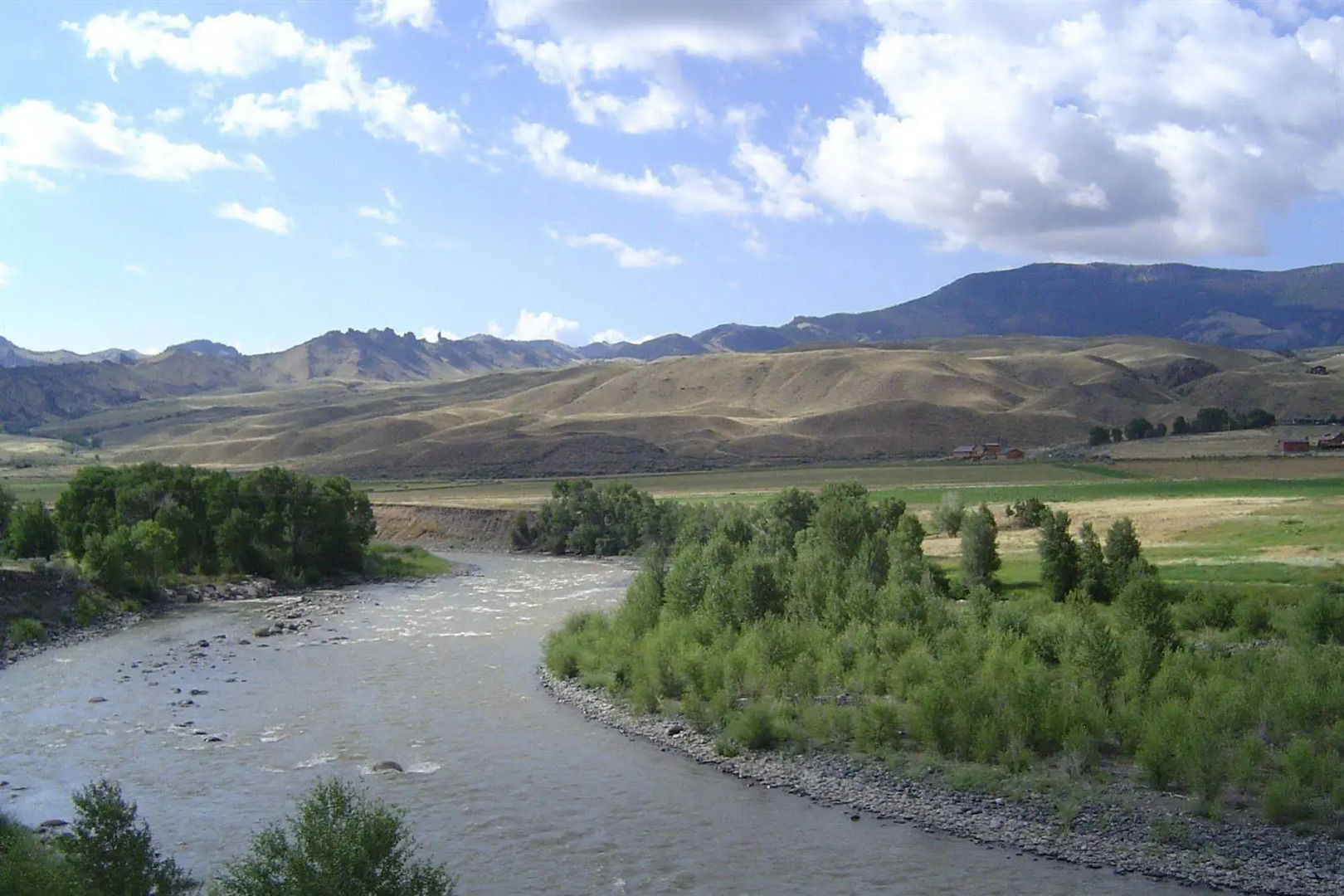 Yellowstone Valley Inn