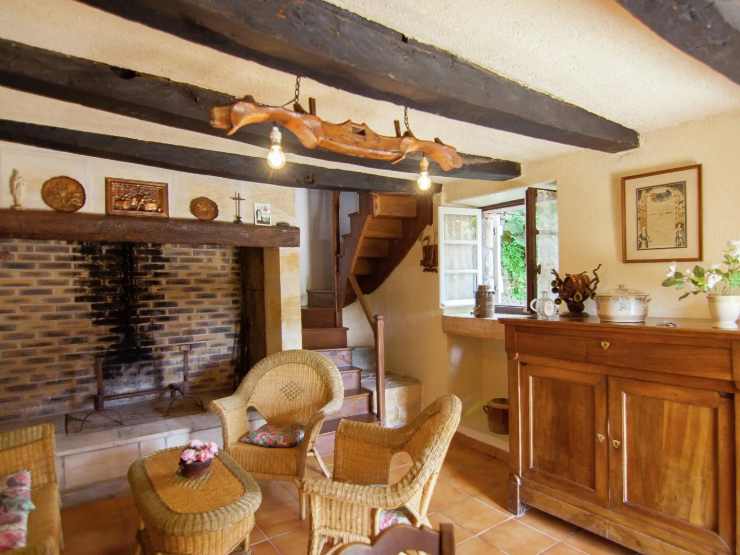 Tasteful Cottage in Roziers With Terrace,garden,bbq, Parking