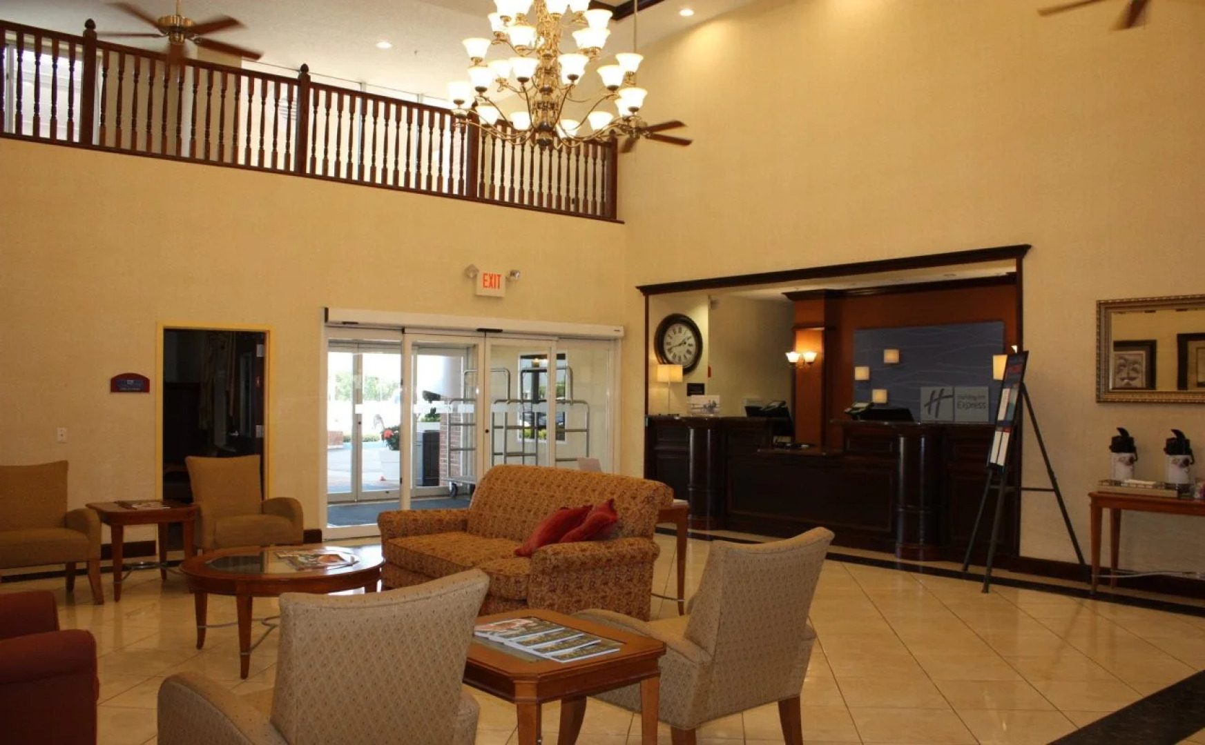 Holiday Inn Express & Suites Spring Hill by IHG