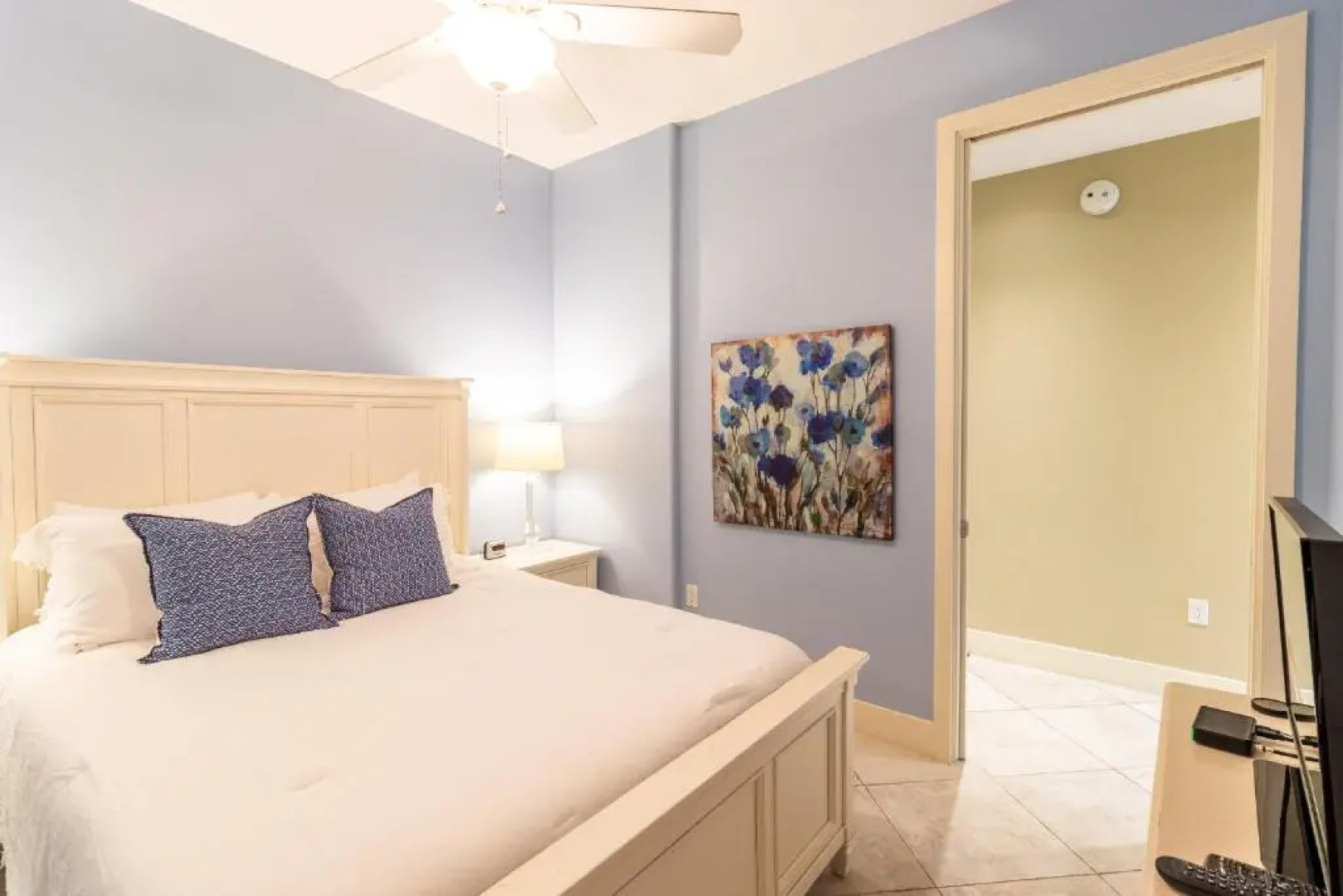 Diamond Beach 304 - Sapphire