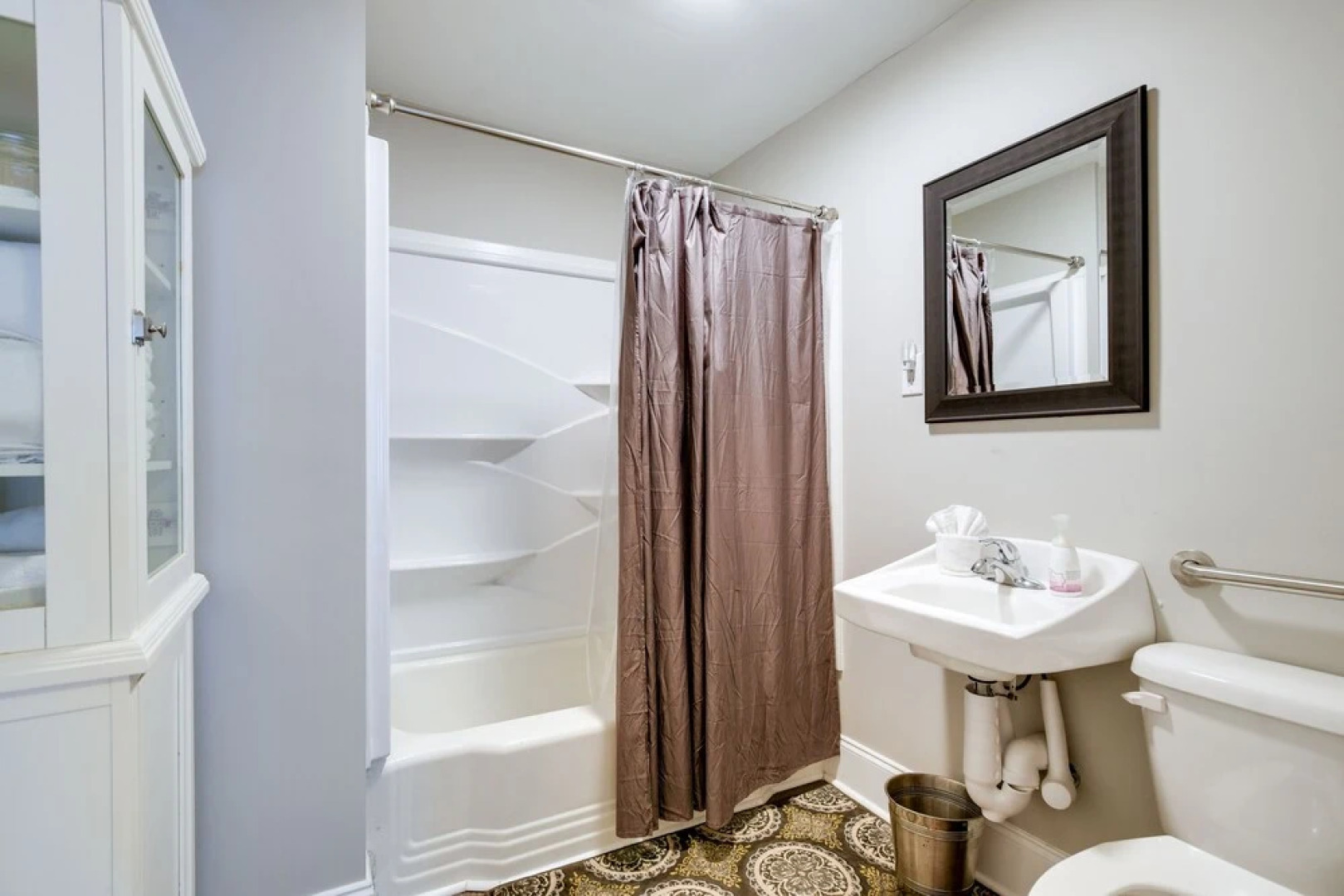 Pet-friendly Travelers Rest Home w/ Covered Patio