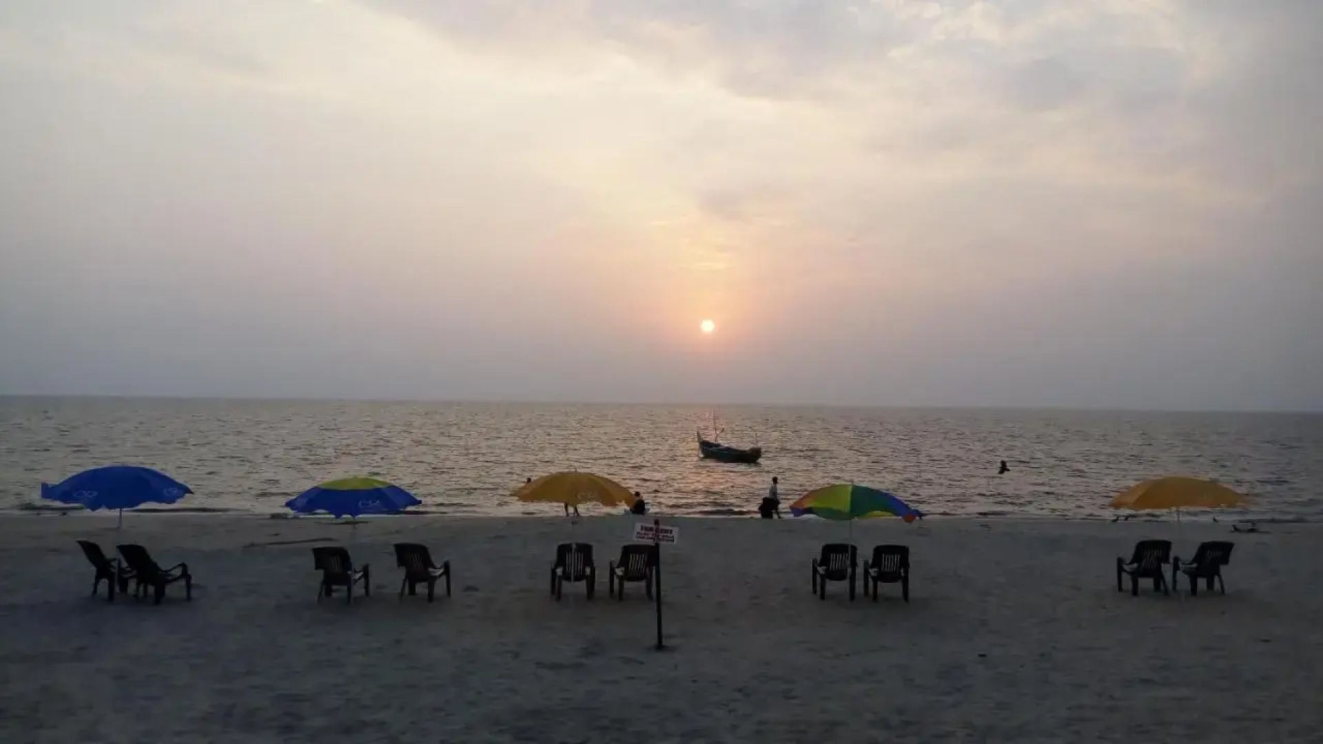 Sea Breeze Beach Home Stay