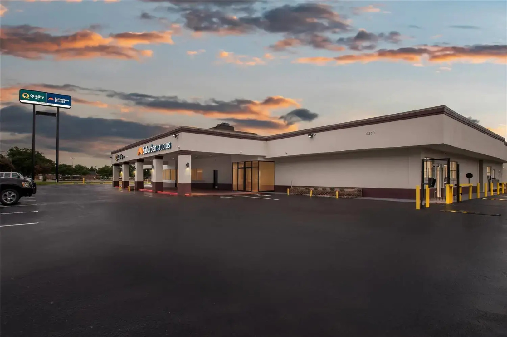 Suburban Studios Harvey - New Orleans