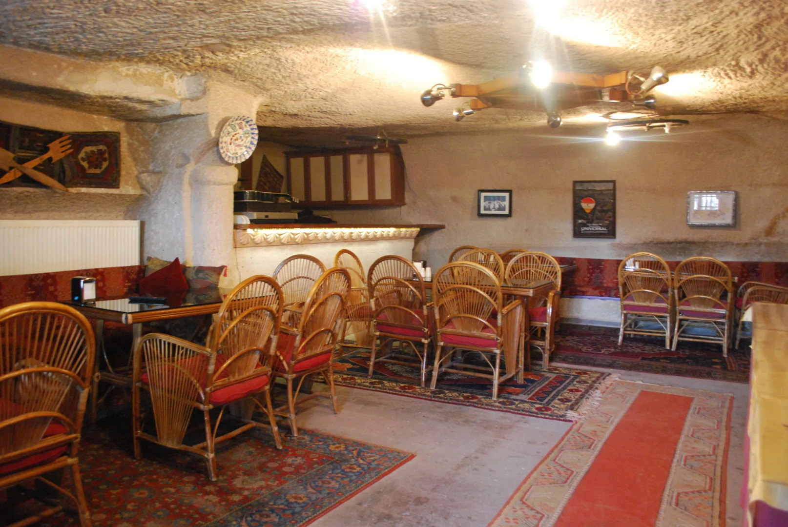 Lalezar Cave Hotel