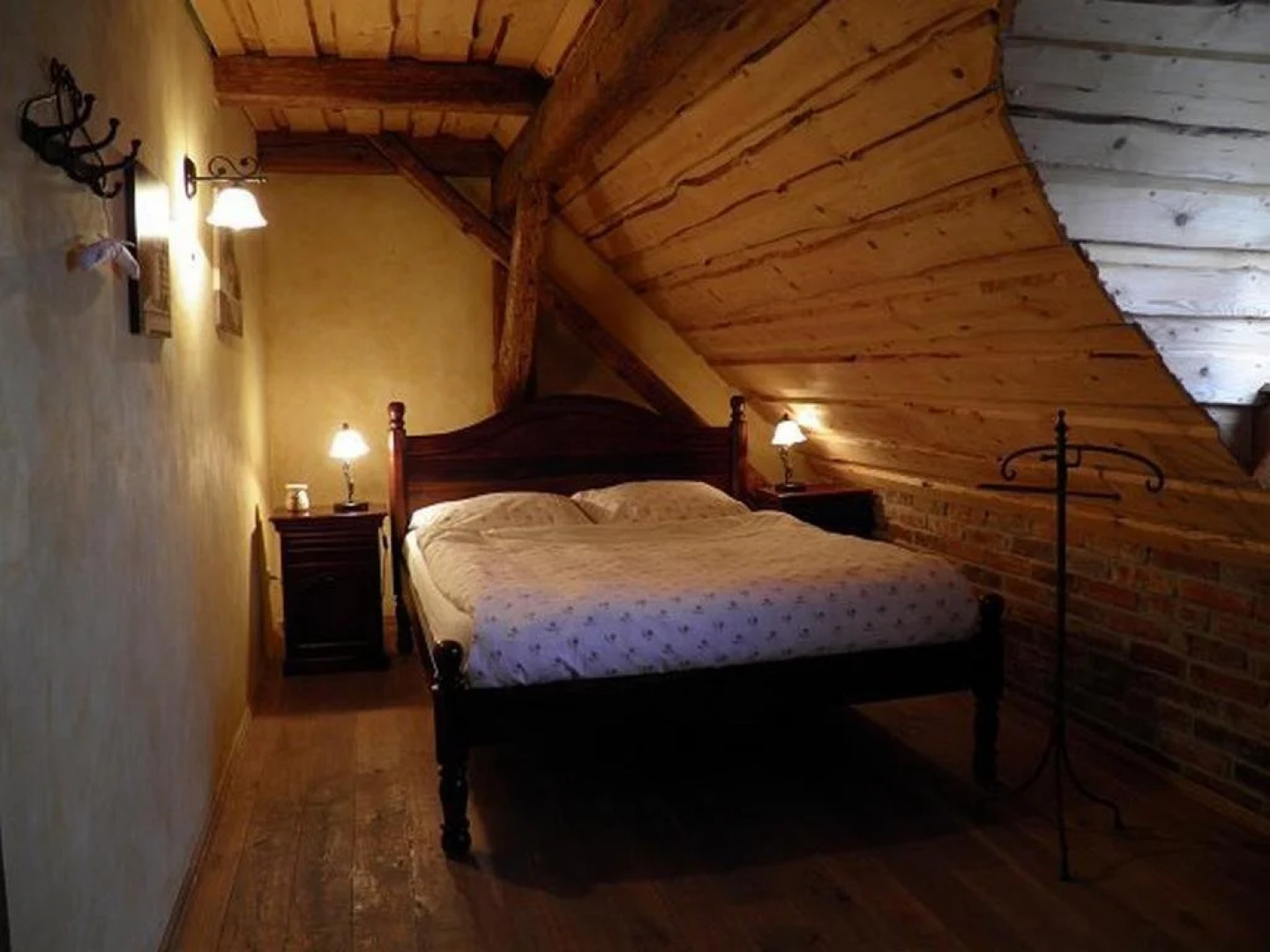 Dvůr Olšiny -Hotel and Horse-riding